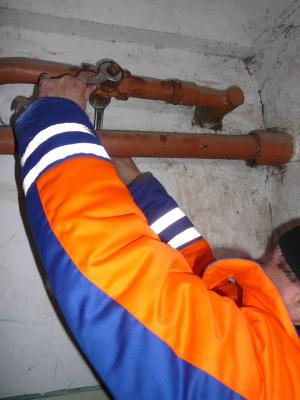 Самовольная установка газового оборудования в Энгельсе оставила без газа подъезд жилого дома Самовольная установка газового оборудования в Энгельсе оставила без газа подъезд жилого дома